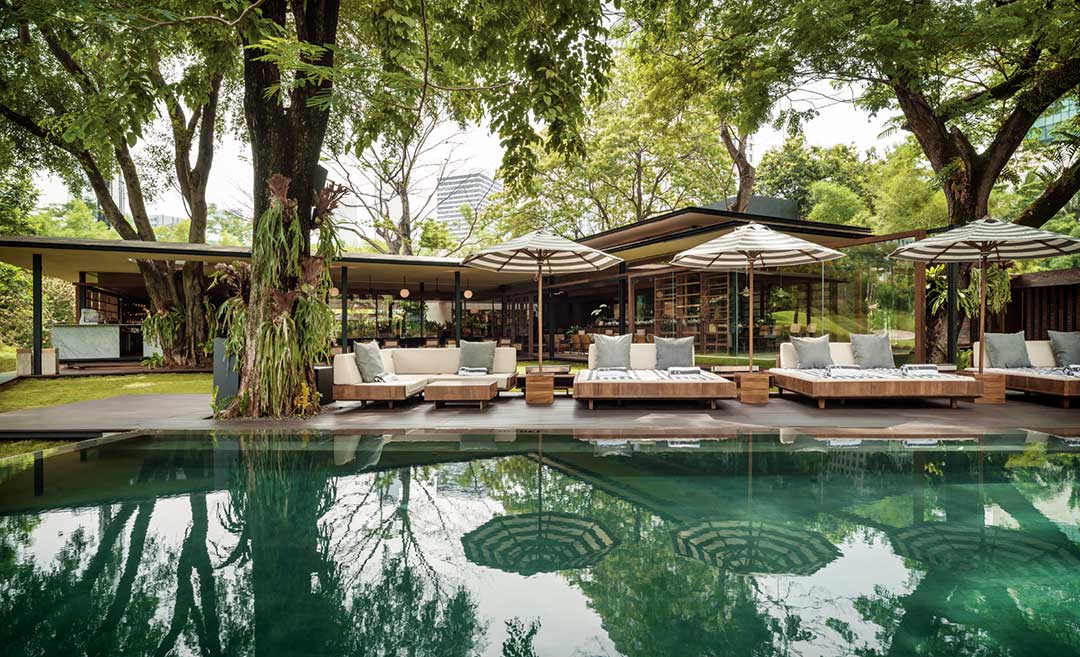 Hasil gambar untuk Cork & Screw Country Club